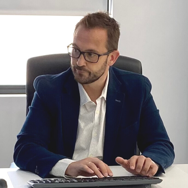 Guillermo Martínez Borrás